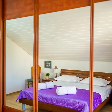 Apartamento Nino Podstrana